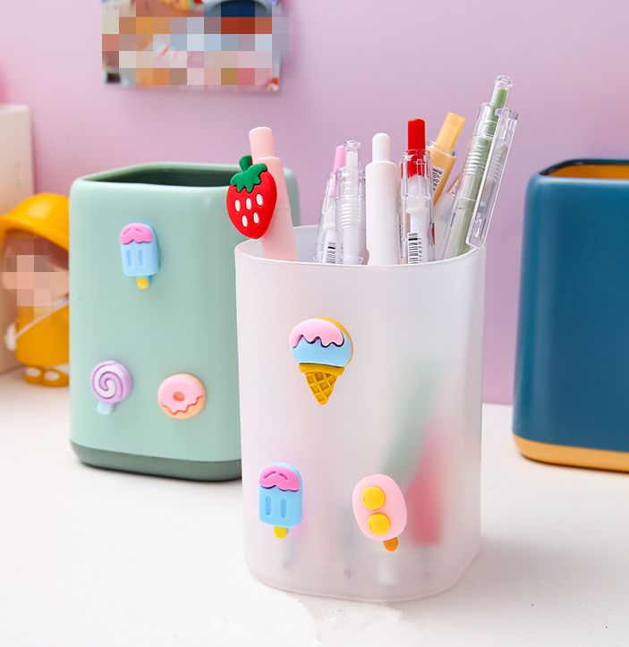 DIY Plain Pencil Holder (with stickers)